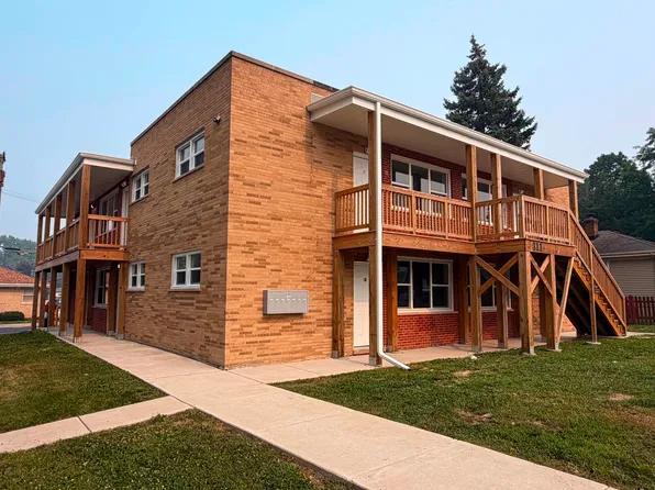 311 S Lodge Ln, Lombard, IL