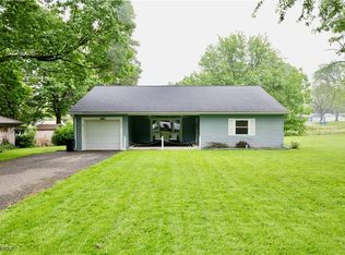 8655 Stetson Dr NE, Warren, OH 44484