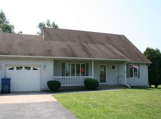 809 Sunset Dr, Kouts, IN 46347