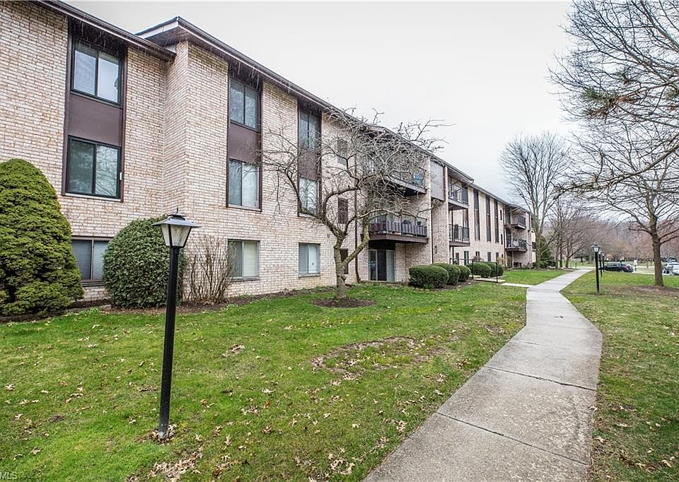 1st image of 16380 Heather Ln #F104