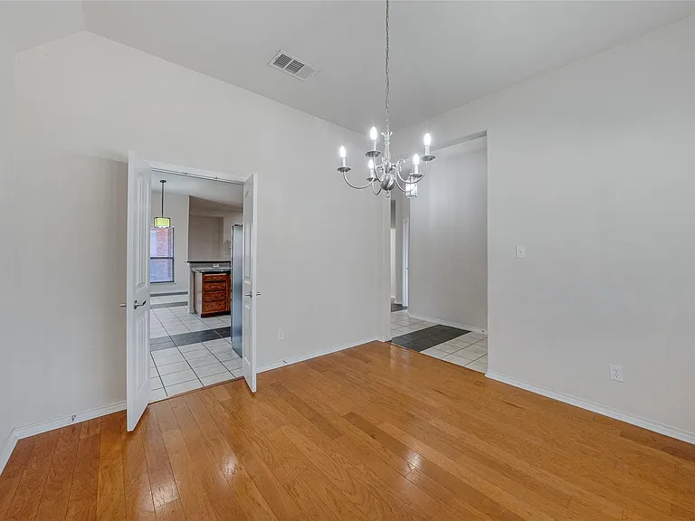 1411 Snowberry Dr — Photo 11