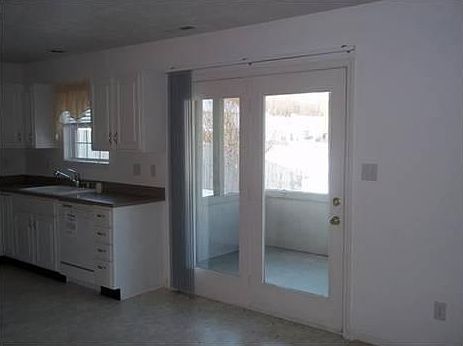 2nd image of 11922 Cedar Dr