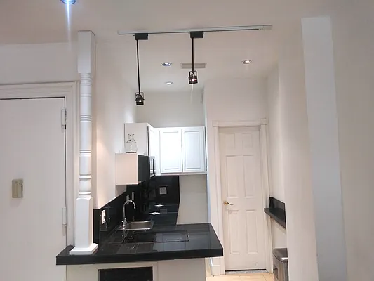 Rented by Compass | media 8