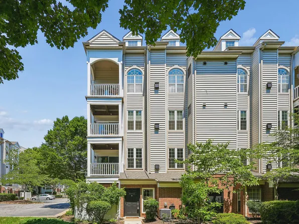 4650 Lambert Dr, Alexandria, VA 22311