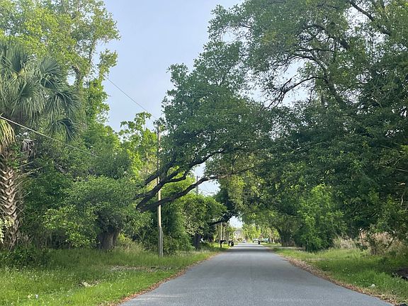 5th image of 1825 Blackston Ave