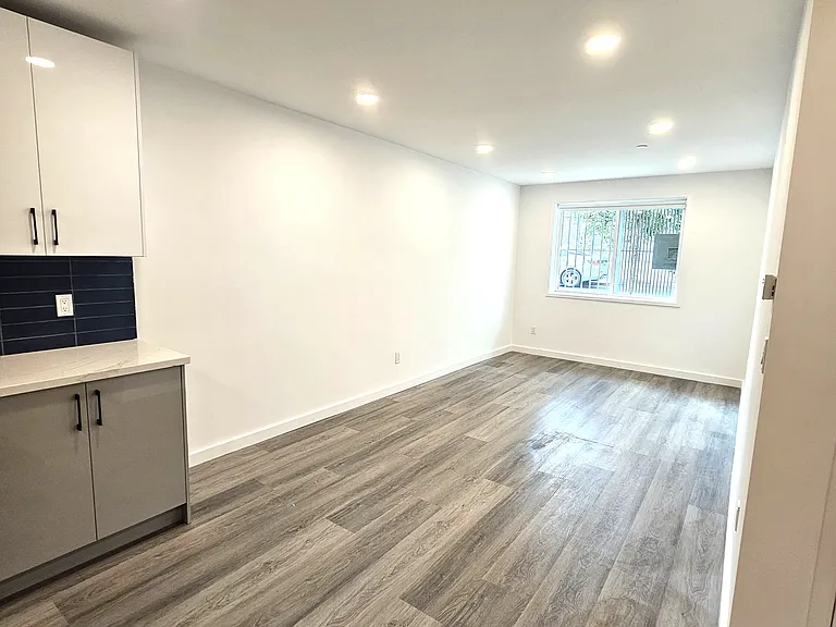 451 Tehama St #A — Photo 4