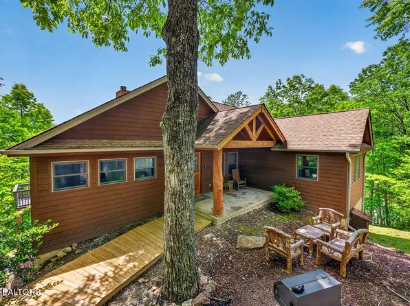 967 Scenic Trl, Gatlinburg, TN 37738