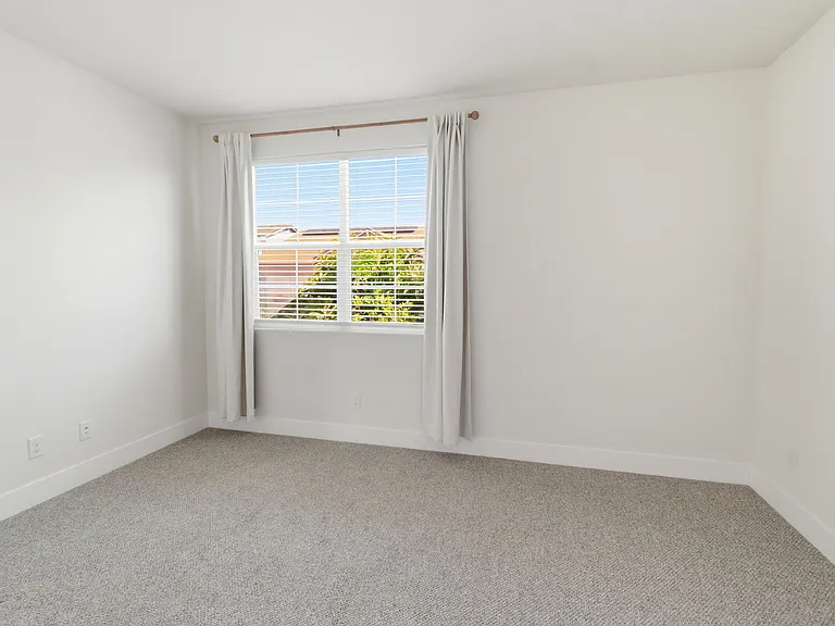 761 Hydrangea Dr — Photo 24