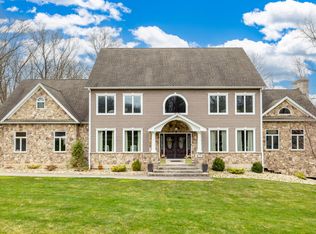5 W Ridge Dr, Rocky Hill, CT 06067