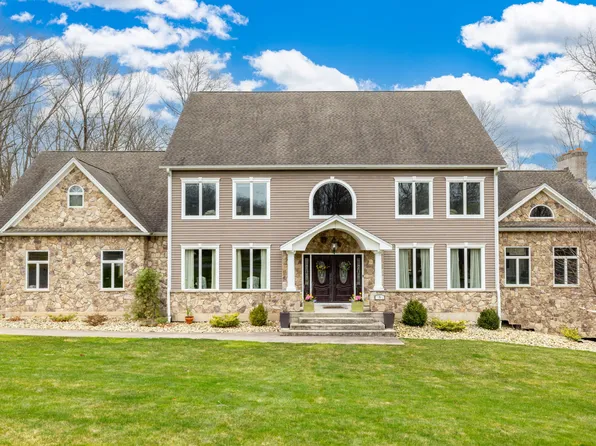 5 West Ridge Drive, Rocky Hill, CT 06067