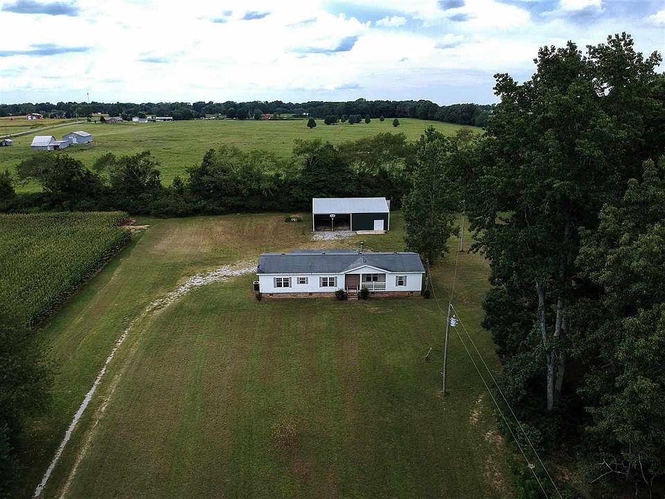 2nd image of 22131 Bridges Rd