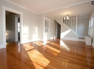 25 Mendum St #2, Roslindale, MA 02131