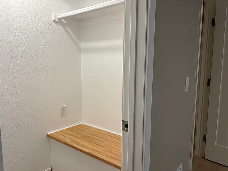 6507 Pierson St — Photo 23