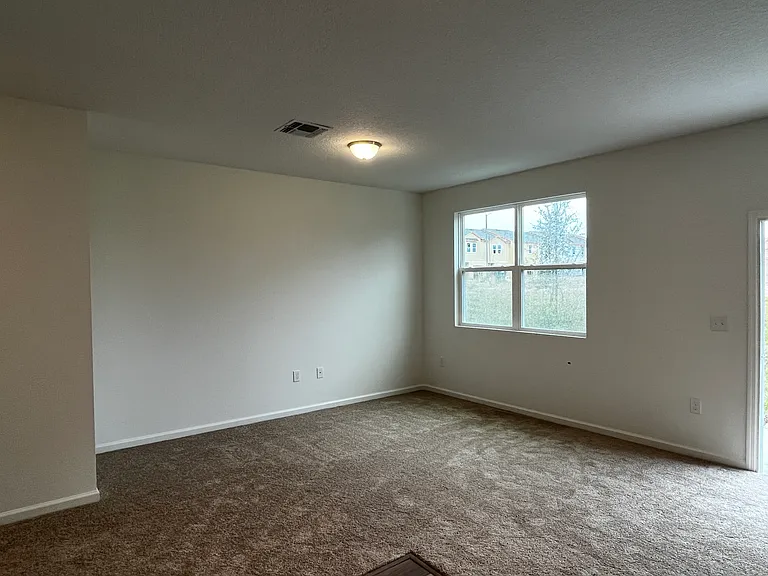 609 Madison Dr — Photo 8
