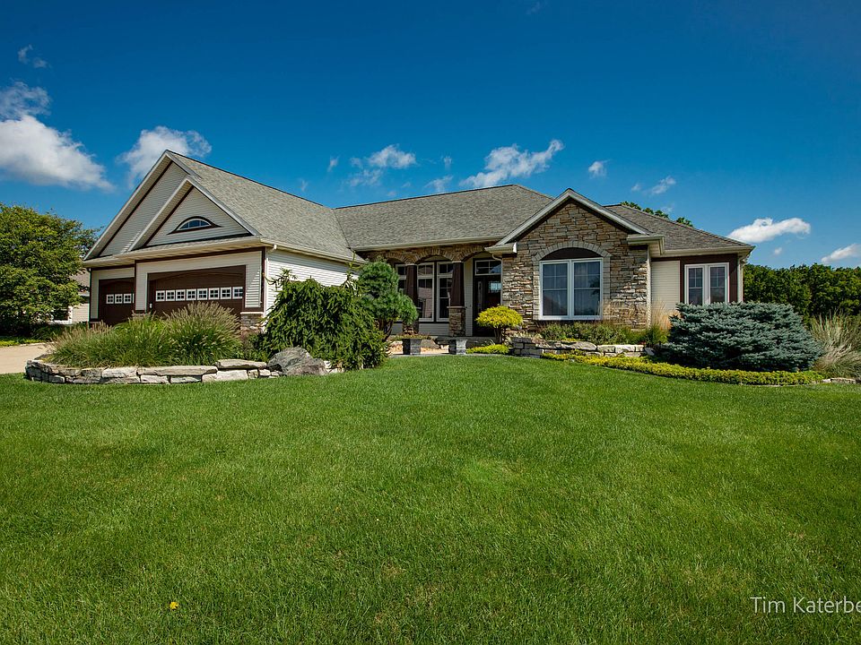 8260 Golfside Dr, Jenison, MI 49428 Zillow