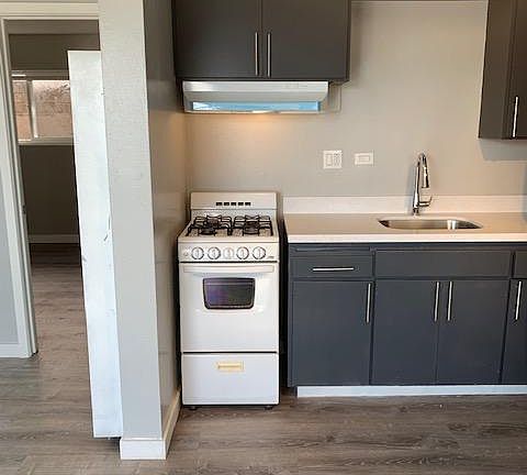 5th image of 5141 Sacramento Ave #2