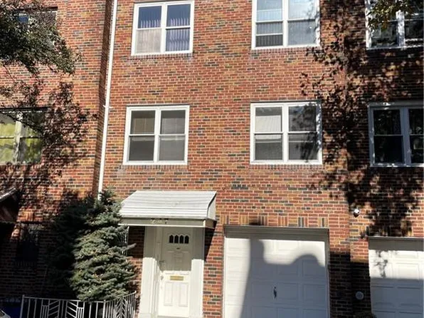 247 68th St, Brooklyn, NY 11220