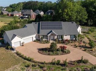 1409 Yorktown Rd, Yorktown, VA 23693