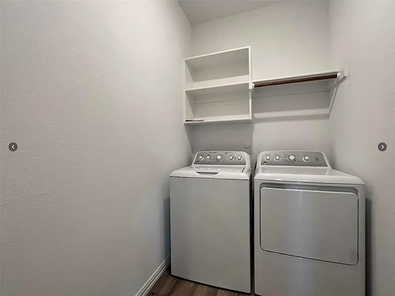 8000 Blue Heron Ln — Photo 10