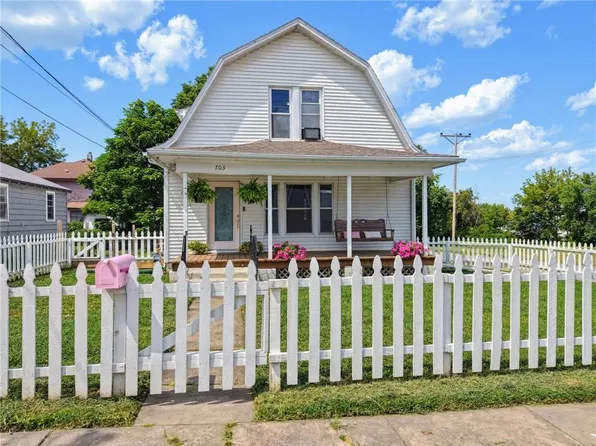 703 E 7th St, Trenton, MO 64683