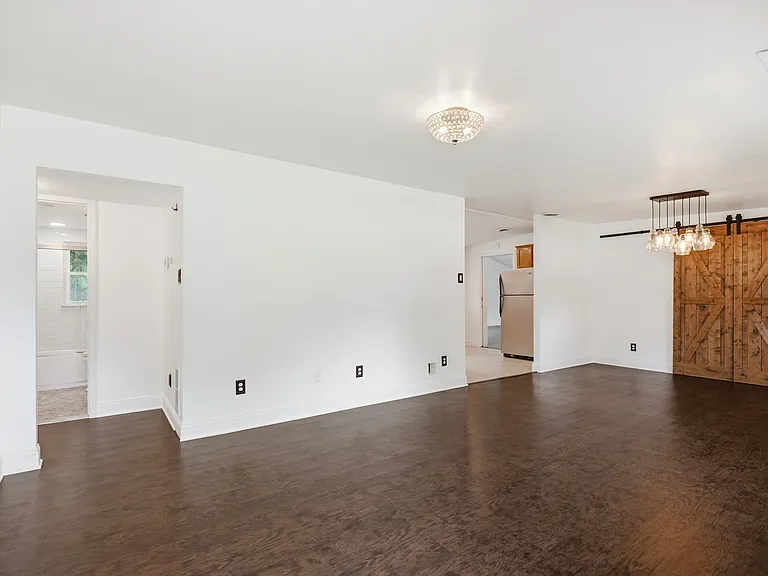 3130 Greenlawn Ave — Photo 5