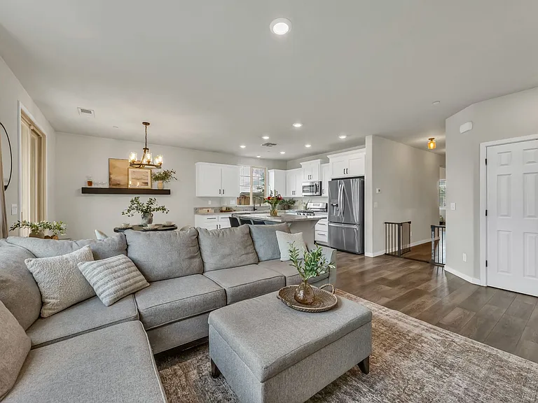 800 Daggerwing Ct — Photo 10