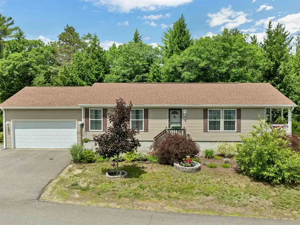 35 Mansfield Woods Way, New Hampton, NH 03256