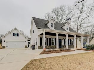 16 E Field St, Newnan, GA 30263