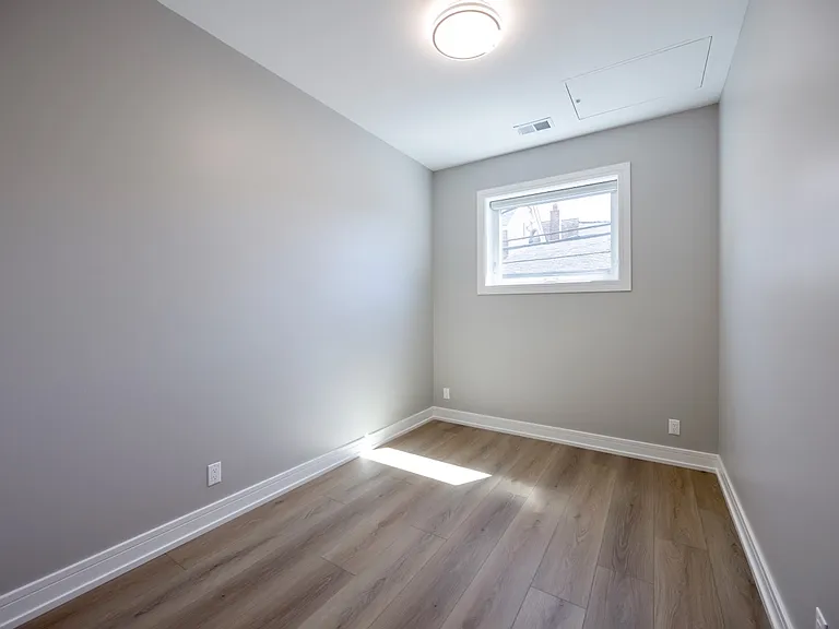 1809 S Laflin St #2R — Photo 8