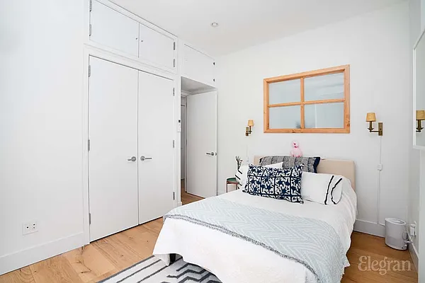 Sold by Elegran | media 43