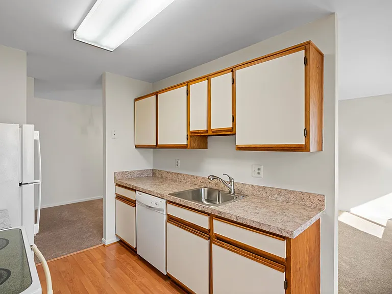 9555 Battery Heights Blvd #203 — Photo 10