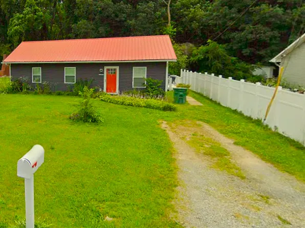 1645 Brown St, Winston Salem, NC 27105