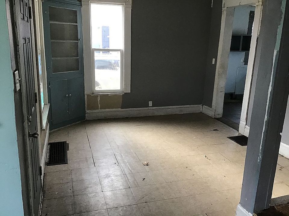2nd image of 1617 Prairie St