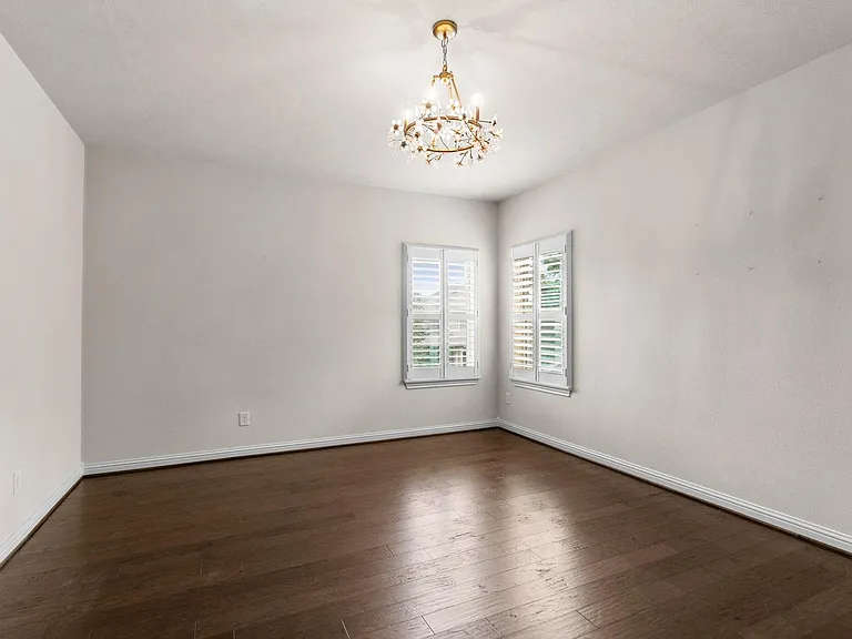 18900 N Bee Cave Springs Cir — Photo 36