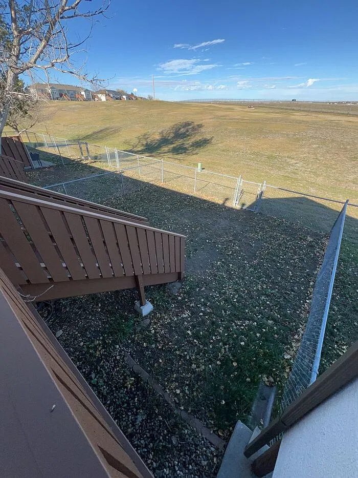 2 bed, 1.5 bath, 1066 sqft, $1,519 — Photo 2