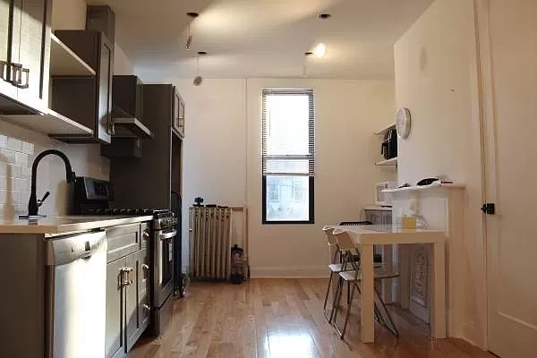 1st image of 256 Ten Eyck St #4
