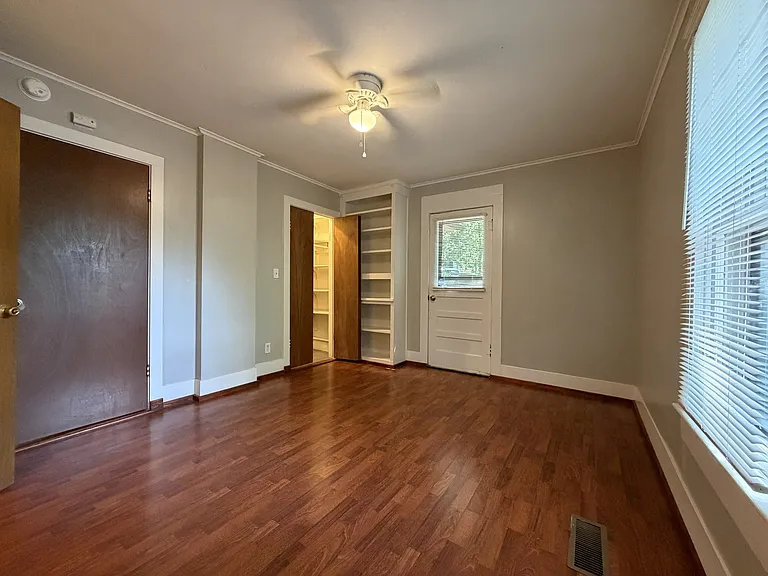 416 E Huntsville Rd — Photo 13