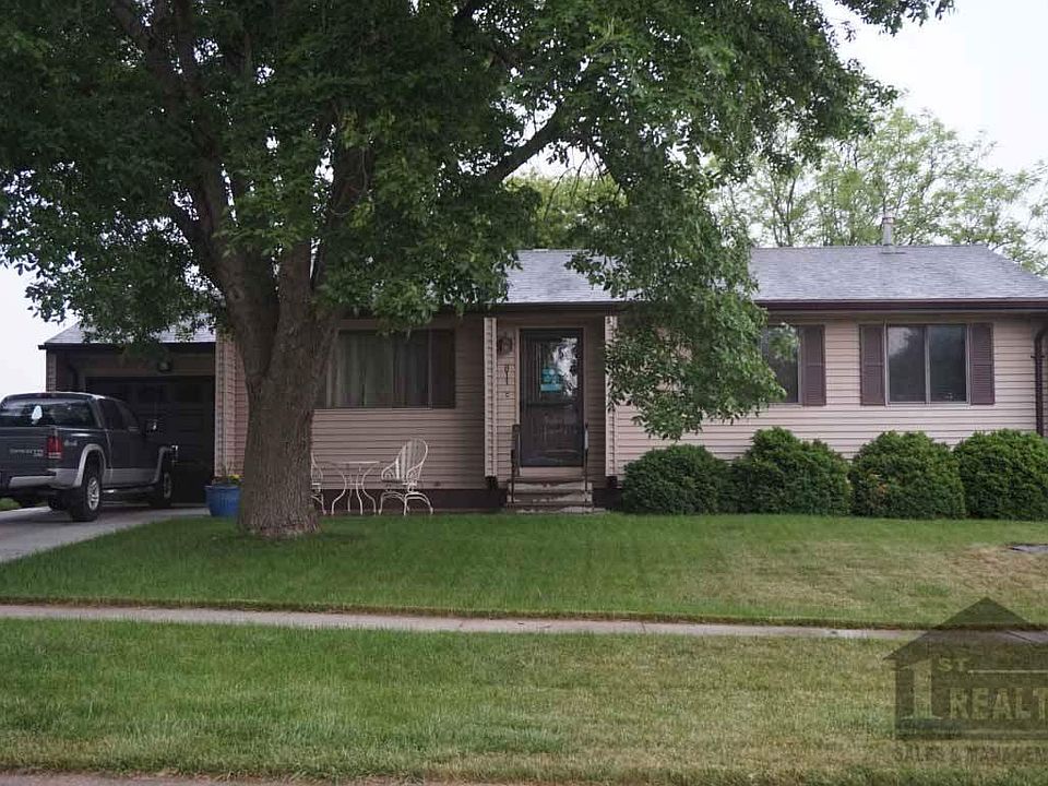 1st image of 811 Hillside Dr