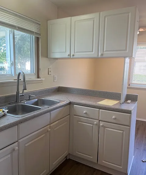 27547 Oneil St — Photo 5