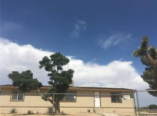 11285 Acanthus Rd, Phelan, CA 92371