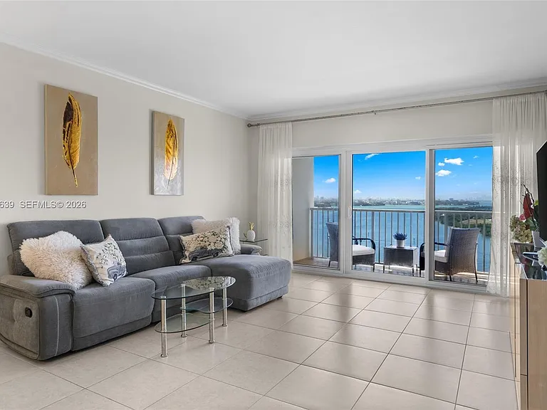 300 Bayview Dr #1910 — Photo 10