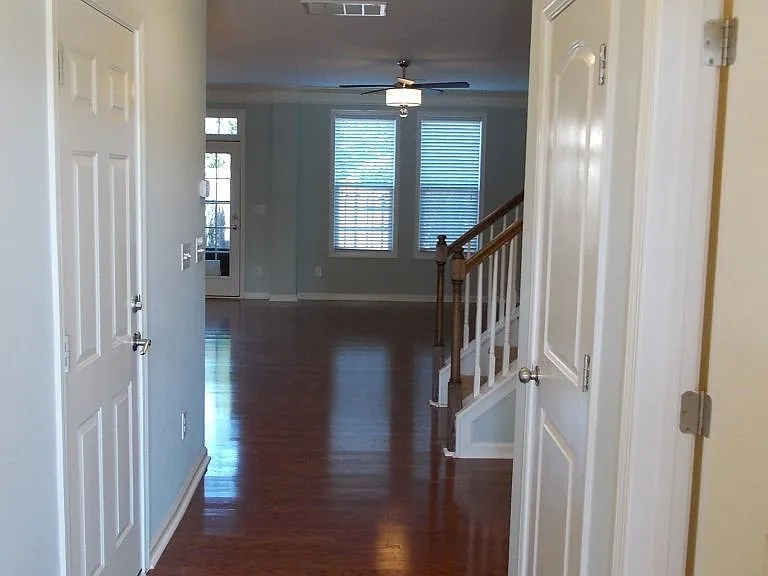 9525 Burford Ln NW — Photo 3