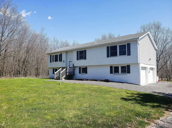 330 Scenic Dr, Albrightsville, PA 18210