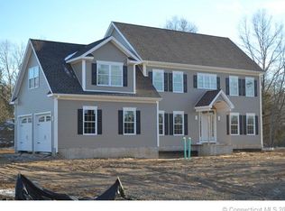 25 Farm View Dr, Madison, CT 06443