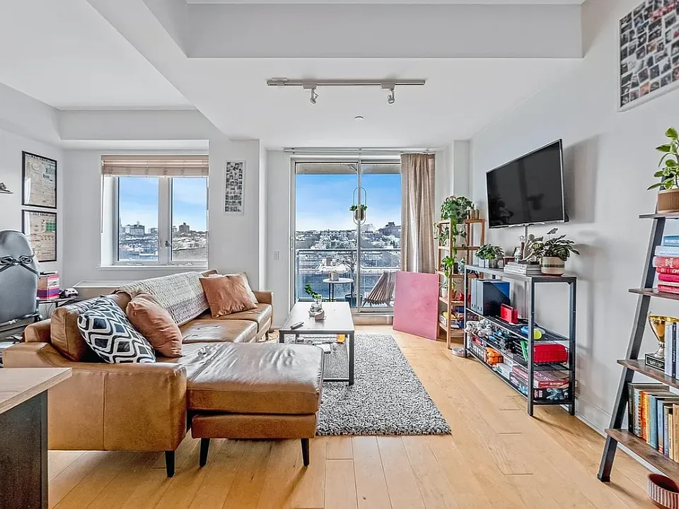 343 4th Ave #10E