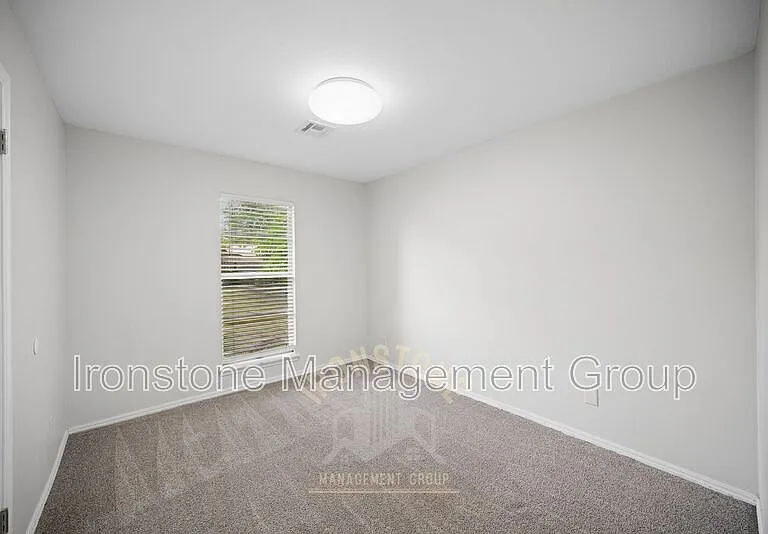 908 W El Paso Pl — Photo 10