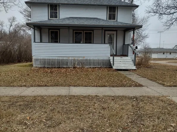 206 1st Ave, Madison, MN 56256