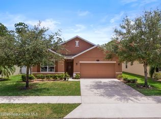 1327 Lexington Sq SW, Vero Beach, FL 32962