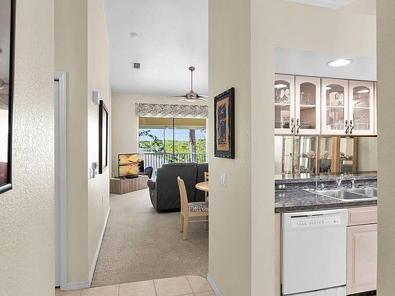 5th image of 290 Newport Dr APT 107