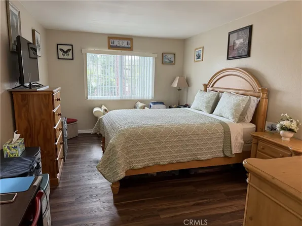 2599 Walnut Ave Unit 205, Signal Hill, CA 90755